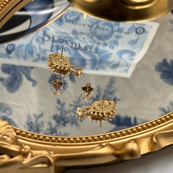 🆕 VIVIENNE WESTWOOD 🧿 BNWOT AUTH Rahmona Eye-Motif Studs with Hanging Orb Tear - Picture 8 of 16